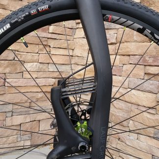 Suspensão dianteira aro 29 a ar 100 mm